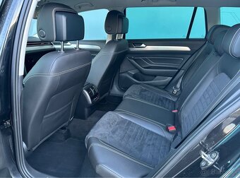 Volkswagen Passat 2.0 TDi DSG elegance Virtuall 2020/9 - 8