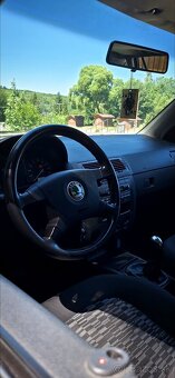 • Škoda Fábia 1.2 HTP roku výroby 2004 • - 8