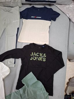 Balík oblečenia značka Jack&Jones + Tom tailor veľkosť 128 - 8