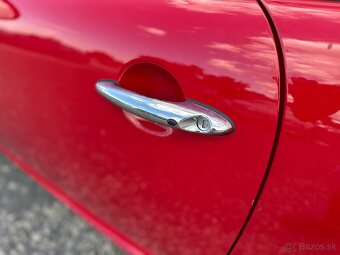 Mini Cooper 2.0 D Bi-xenón, 82kW, A6 - 8