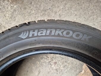 215/55 r18 zimné 4 ks HANKOOK dezén 7,2 - 6,5 mm - 8