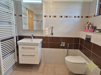 Bánovce nad Bebravou - prenájom izby v rodinnom dome. - 8