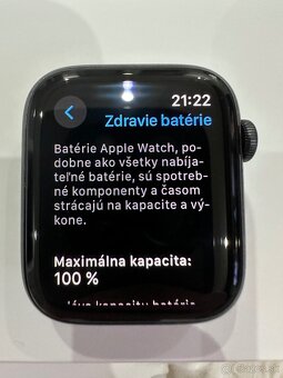Apple Watch series5 44MM - 8