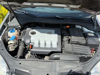 Volkswagen Golf V 1.9 TDI - 8