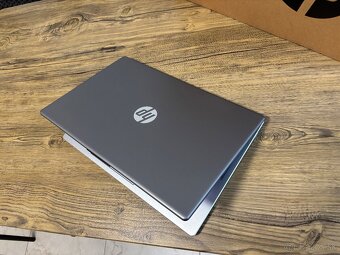 /HP Notebook/4GB RAM DDR5/128GB NVMe SSD/Intel HD - 8