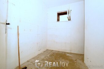 Na predaj rodinný dom v pôvodnom stave v obci Horné Štitáre - 8