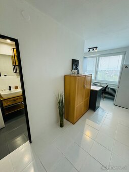 Moderný 1-izbový byt v Trnave – 35 m², výborná lokalita, zar - 8