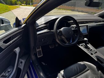 Volkswagen Arteon R Shooting Brake DPH ČR HK HUD - 8