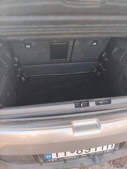 Predám Peugeot 3008 1.6 HDi/82kw r.v 2011 - 8