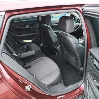 Opel Insignia CT 2.0 CDTI 125 kW - 8