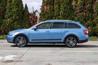Škoda Octavia Combi 2.0 TDI Elegance/Style 4x4 DSG - 8