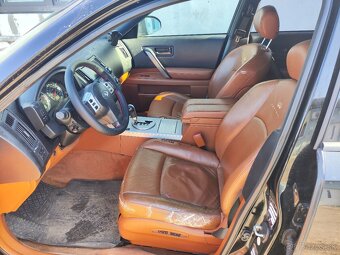 Infiniti FX35 4x4 - 8