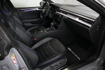 VW Arteon SB R 2.0TSI 235kW DSG 4x4 DCC IQ 360 HK Pano Tažné - 8