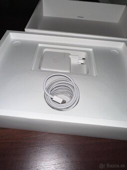 Apple Macbook Pro 2022 M2 13” / 16GB / 512 GB SSD - 8