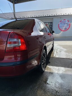 Predám v celku alebo rozpredam Octavia 2 1,9 77kw - 8