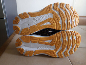 Panske bezecke tenisky ASICS GT 2000. - 8