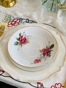 Krásna retro obedová súprava,posielam bezpečne kuriérom - 8