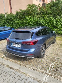 Ford Focus Kombi 1.0 EcoBoost mHEV Active A/T - 8