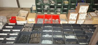 Spojovaci matetial - 8