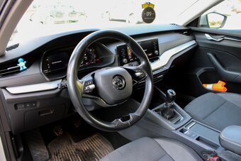 Škoda Octavia Combi 2.0 TDI SCR - 8