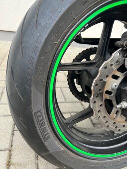 Kawasaki Z750 - 8