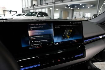 NOVÉ- BMW 520 D - najnovší model - 8