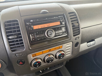 Nissan Navara DoubleCab 2.5D SE 4x4 - 8