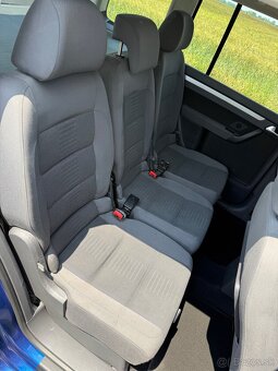 Volkswagen Touran - 8