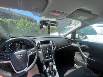 Opel Astra J 1.6 85kw - 8