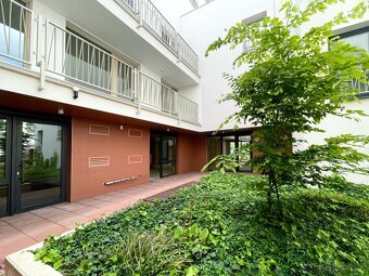 Obchodný Priestor - 98m2, RNDZ - 8