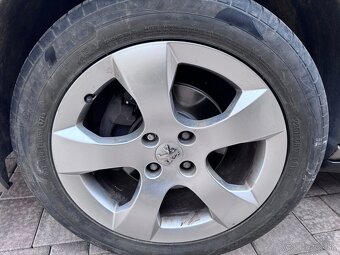 Peugeot 3008 1.6 VTi 88 kW - 8