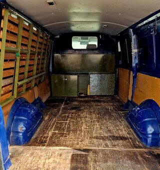 Volkswagen Transporter Long 2.5Tdi 96kw - 8