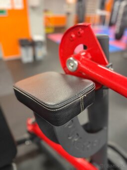 Predám 1ks Fitness stroj na biceps a 1ks stroj bench v ľahu - 8