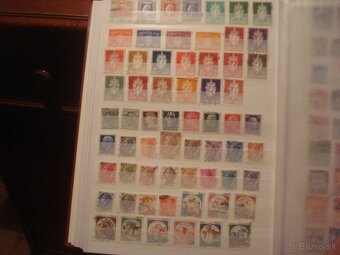 60 str. album A4 + 1300 rôznych známok Nemecko Európa Svet - 8