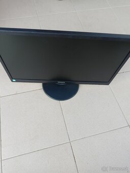 LCD Philips monitor 22'' - 8