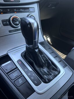 Volkswagen Passat CNG - 8