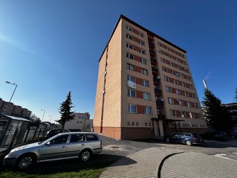 NA PRENÁJOM 1 IZBOVÝ ZARIADENÝ BYT V LM, 1.MÁJA - 8