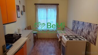 Predaj starší 2 izbový rodinný dom, plus 1 izbový rodinný do - 8