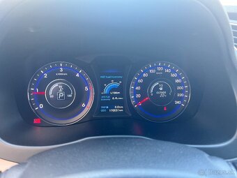 Hyundai i40 cw - 8