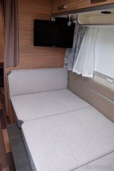 KARAVÁN WEINSBERG 550 QDK NA PRENÁJOM AJ NA 3 DNI - 8