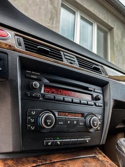 BMW e91 330D - 8