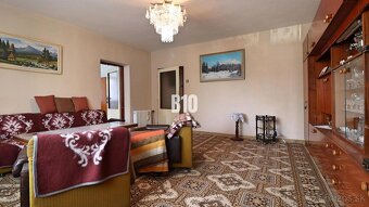 Veľký rodinný dom na predaj v obci Turčianske Kľačany - 8