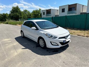 Predám Hyundai i30 1.6 crdi - 8