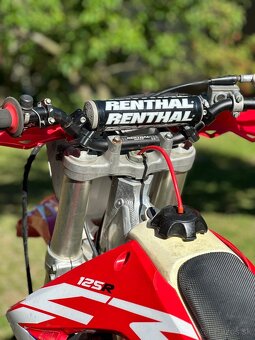 Honda CR125R - 8