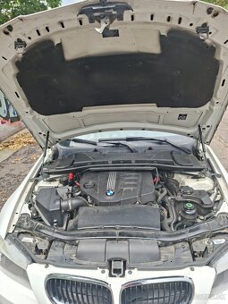 Predám BMW 320D kombi automat, 2011 - 8