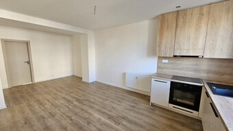 NOVINKA - 3 izbový byt ul. Južná trieda - NOVÁ REKONŠTRUKCIA - 8