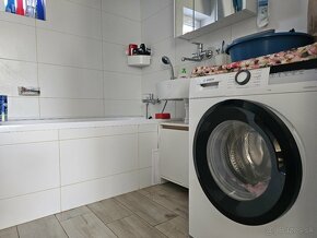Rodinný dom v centre obce Košeca, ul. Hlavná - 8