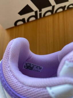Fialovo-biele tenisky Adidas - 8