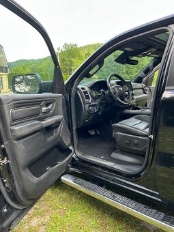 Dodge ram 5.7Hemi - 8