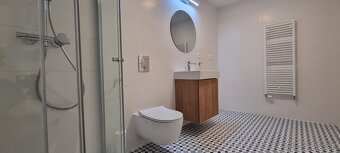 MODERNÝ KLIMATIZOVANÝ 3i. BYT 78m2 V CENTRE BRATISLAVY. - 8